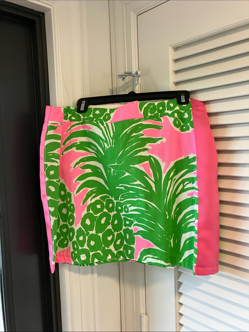 Lilly Pulitzer bright Pink & Green Tropical Print Mini Skirt